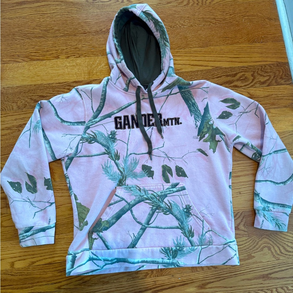 Women’s Gander Mountain sweatshirt